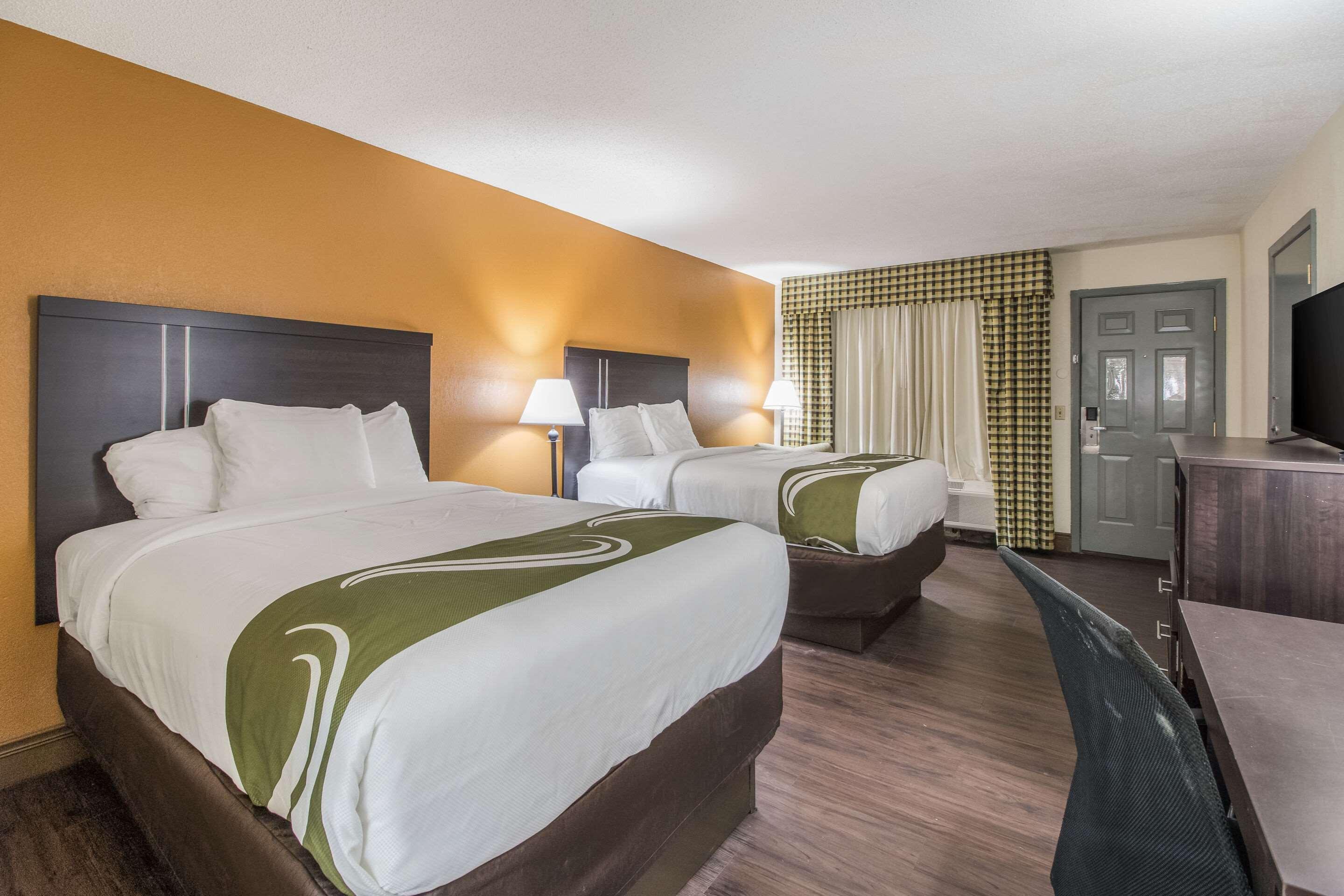 Quality Inn & Suites Corinth West Extérieur photo