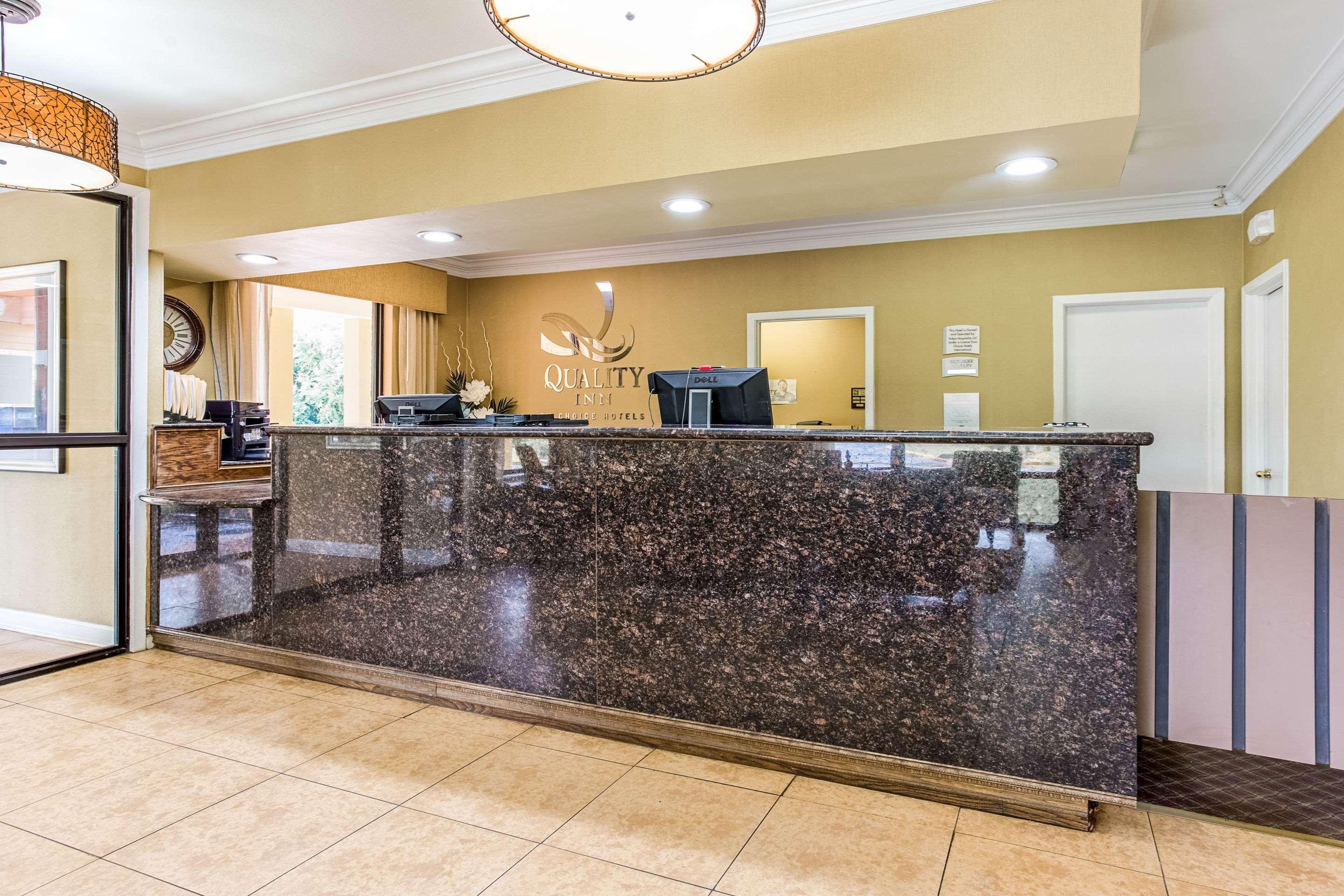Quality Inn & Suites Corinth West Extérieur photo