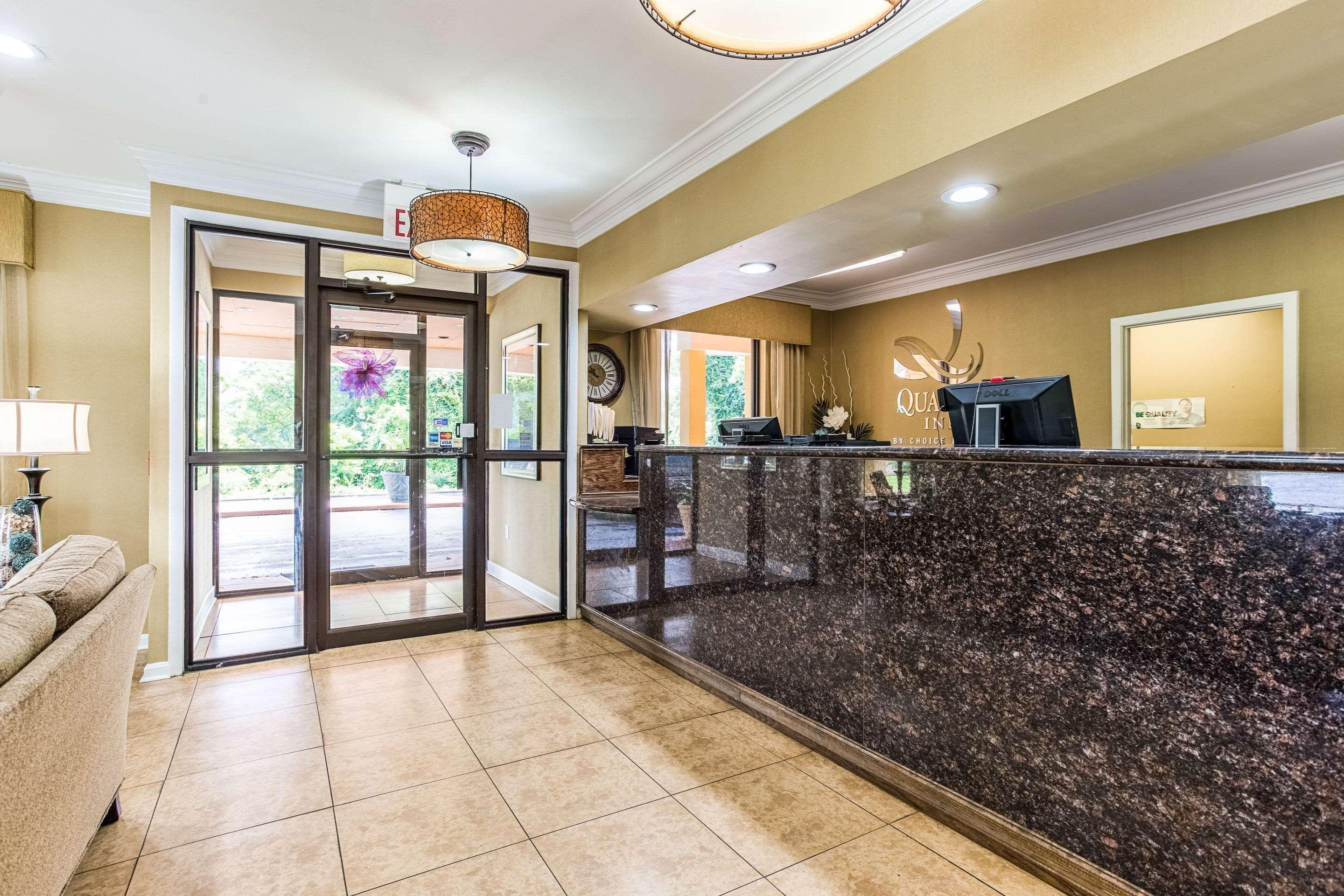 Quality Inn & Suites Corinth West Extérieur photo